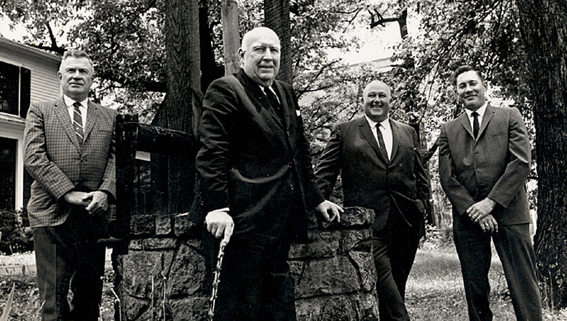 Jeremiah, Carl, Baker e Booker ao lado do poço de Jacob – Junho de 1968.