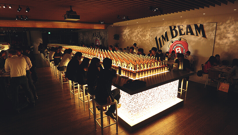 Jim Beam® bar em Tóquio.