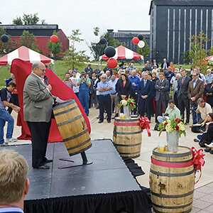 Master Distiller Fred Noe dressing the crowd.