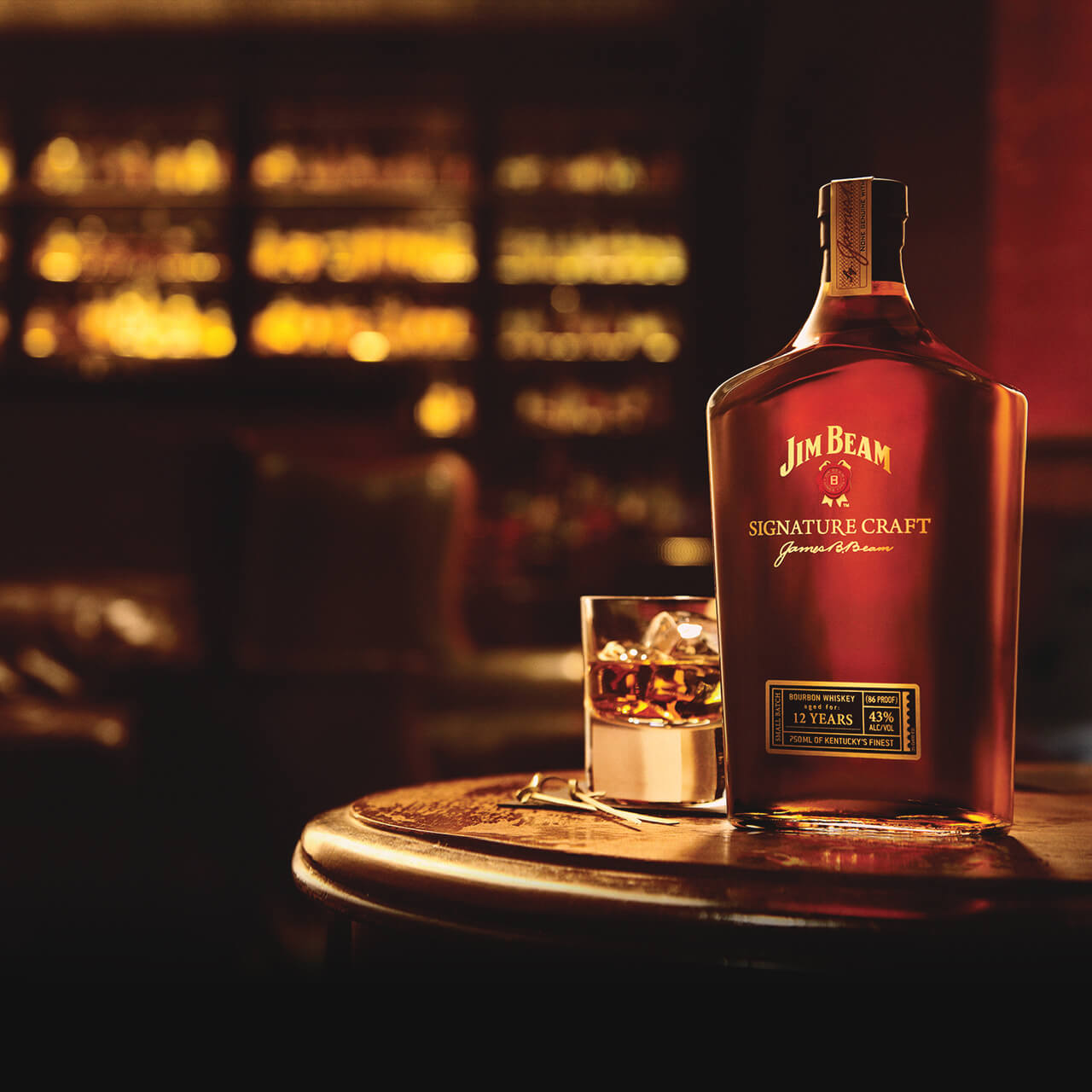 Bourbon vs. Whiskey: O que é Jim Beam® Bourbon?